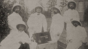 zeven Mill Hill Missionarissen zetten voet aan wal in Boma