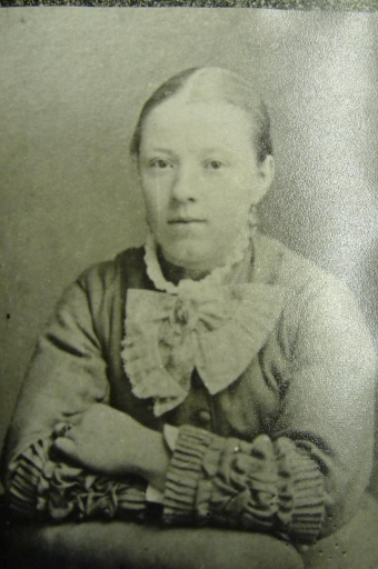 Het schip de Neeltje Hendrina en van Neeltje Eijgenraam(foto van voor 1894).